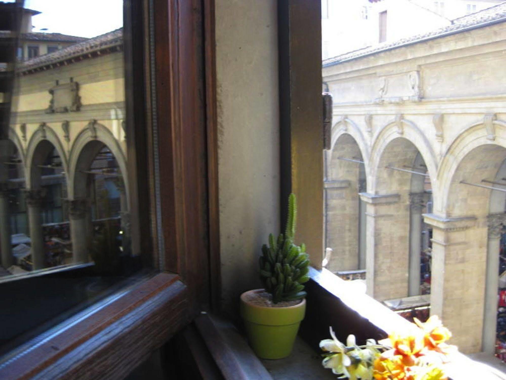 Hostel Veronique Florencia Exterior foto
